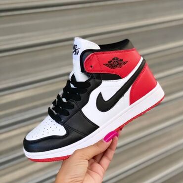 Patike: Jordan air 1 duboke jordanke Novo Brojevi 36 do 46, zavisi od modela — 3