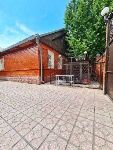 Долгосрочная аренда домов: 220 м², 10 комнат — 3