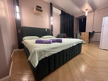 Посуточная аренда квартир: 1 комната, Душевая кабина, Постельное белье, Кондиционер — 1