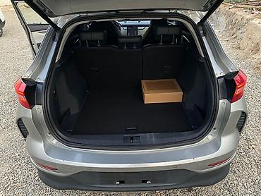 Другие автомобили: Электромобиль (седан) с современным интерьером и панорамной крышей — 8