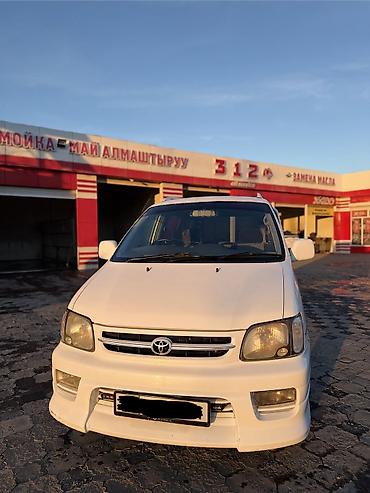 Toyota: Toyota Noah: 2000 г., 2 л, Автомат, Бензин, Минивэн — 2