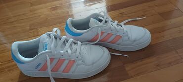 prevrnuta koza: Adidas, 38.5, color - White