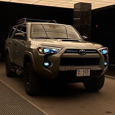 тойота 4 раннер: Toyota 4Runner: 2023 г., 4 л, Автомат, Бензин, Внедорожник — 3