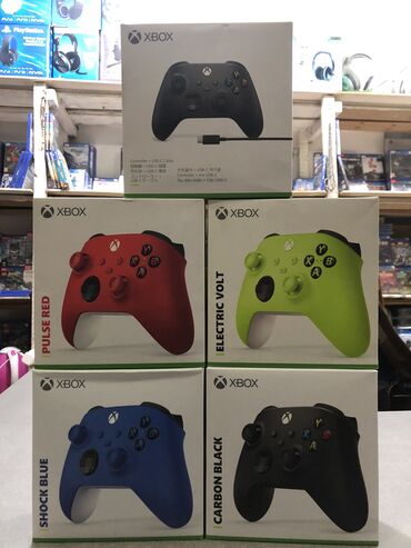 photo box: Xbox one controller. Yeni, bağlamadadır. Xbox series S series X