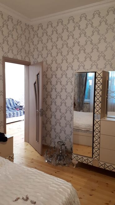 Həyət evləri və villaların satışı: Binəqədi qəs. 3 otaqlı, 65 kv. m, Orta təmir — 6