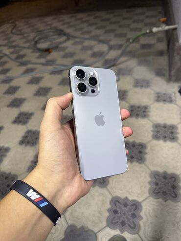 мак про: IPhone 15 Pro Max, Колдонулган, 256 ГБ, Natural Titanium, Заряддоочу түзүлүш, Коргоочу айнек, Каптама, 90 %