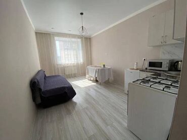 квартира сдается на долгий срок: 1 бөлмө, Кыймылсыз мүлк агенттиги, Чогуу жашоосу жок, Толугу менен эмереги бар