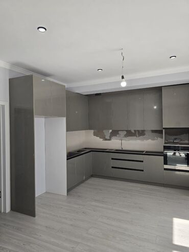снять квартиру без риэлтора: 3 комнаты, 86 м², Элитка, 4 этаж, Евроремонт