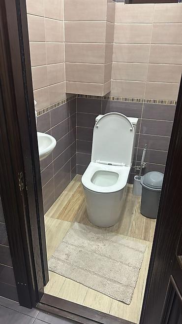 Долгосрочная аренда домов: 380 м², 8 комнат, Забор, огорожен at lalafo.kg — 14 Долгосрочная аренда домов: 380 м², 8 комнат, Забор, огорожен — 14