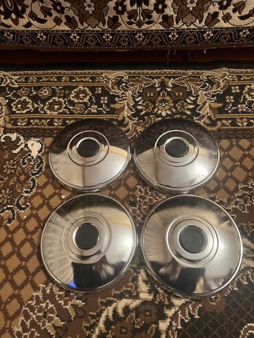 ванна на ножках: 4 ədəd xrom təkər kapağı (disk qapağı) dəsti. - Material: parlaq