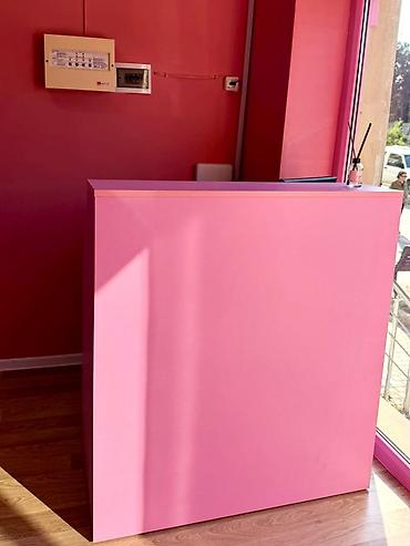 Salon, tibbi mebel: Reception satılır. Tamamilə yenidir. 100 azn — 3