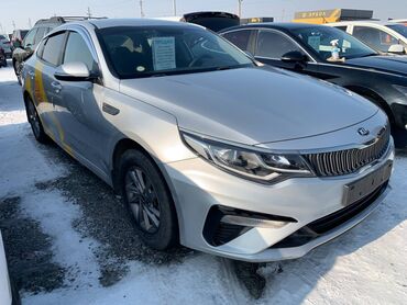 20560 r16 зима: Kia K5: 2018 г., 2 л, Автомат, Газ, Седан