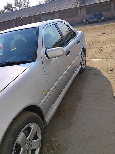 ветровики на мерс: Mercedes-Benz 220: 1997 г., Автомат, Седан — 8