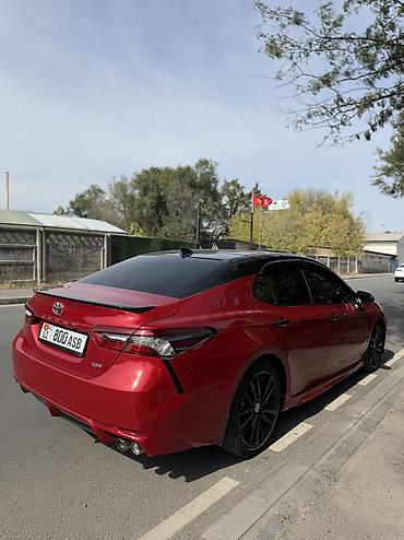 121: Toyota Camry: 2021 г., Автомат, Бензин, Седан — 4