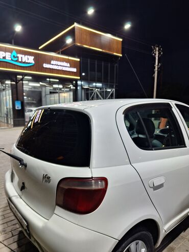 Toyota: Toyota Vitz: 2000 г., Автомат, Бензин, Хэтчбэк
