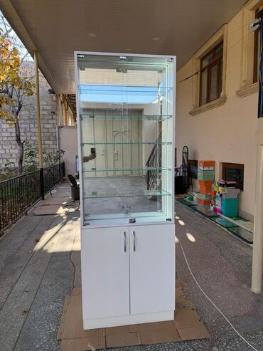 Dolab vitrinləri: Şüşəli dolab vitrini — 1