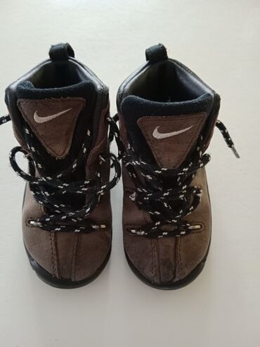 Gležnjače: Gležnjače, Nike, Veličina - 22 na lalafo.rs — 9 Gležnjače: Gležnjače, Nike, Veličina - 22 — 9