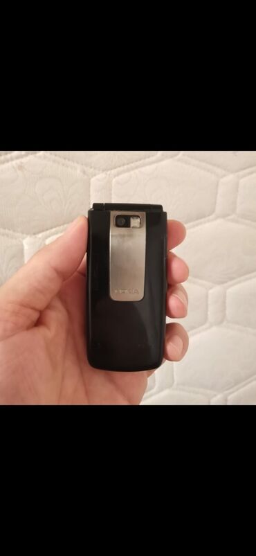 Oyuncaqlar: Nokia telefonu qapaqlı telefon tam arginal əla işləyir — 6