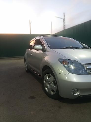 дайхатсу рокки: Toyota Ist: 2002 г., 1.3 л, Автомат, Бензин, Хэтчбэк — 1