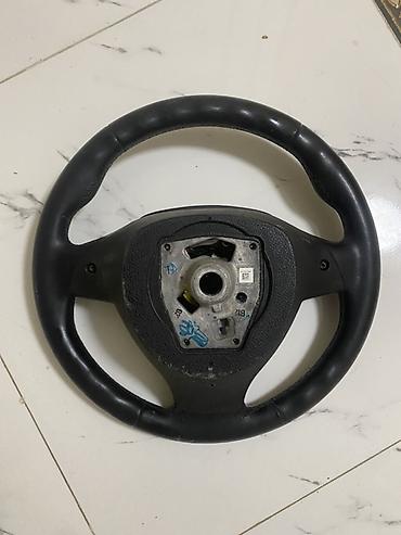 mersedes hissələri: Üstü tozdur vp dan yaza bilersiz BMW sükan çarxı - Marka/model — 2