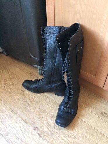 Другая женская обувь: ! Много отличной женской обуви! 41-42 размер -черные замшевые — 11