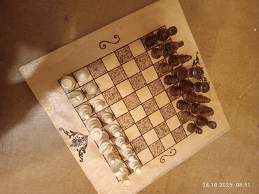 Şahmatlar: Əl işi taxta şahmat dəsti - Material: tamamilə ağacdan hazırlanmış — 15