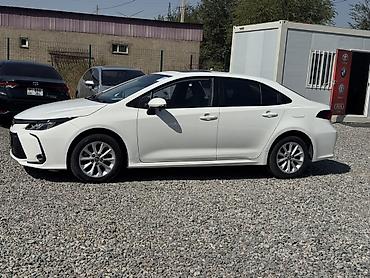 spark 2018: Toyota Corolla: 2019 г., 1.8 л, Вариатор, Гибрид, Седан — 4