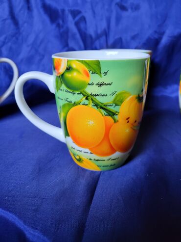 Čaše: Solje nove,vintaz univerzalne,porcelanske. Komada 4 i ceni — 9