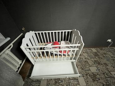 трёхъярусные кровати: Манеш сатылат кичинекей балага кийимдеринда койуп койсо болот озунчо