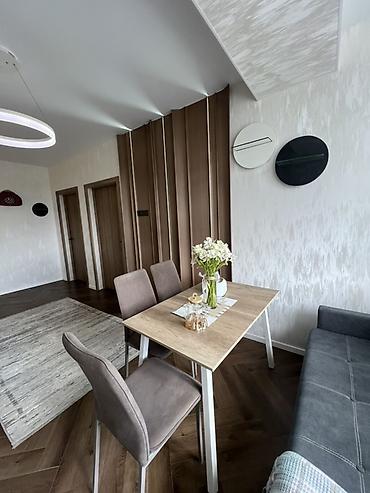 Кыймылсыз мүлк: Ысык-Көлдө ижарага батир, Каракол, 6 орун, Баасы Бүтүндөй турак үй үчүн — 6