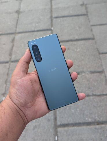 бронированный телефон: Sony Xperia 5 IV, Б/у, 128 ГБ, цвет - Синий, 1 SIM, eSIM