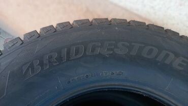 Шины: Шины 265 / 65 / R 17, Зима, Новый, Комплект, Bridgestone