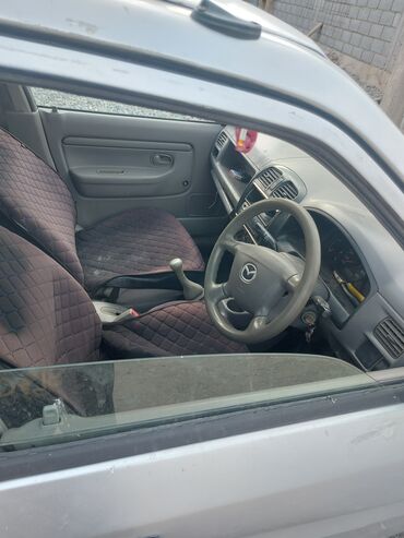 купить мазда демио в бишкеке: Автомобиль Mazda с правым расположением руля, что характерно для