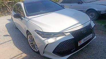 mazda axela: Toyota Avalon: 2021 г., 2.5 л, Гибрид, Седан — 1