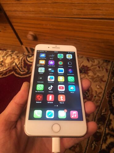 телефон fly с хорошим аккумулятором: IPhone 8 Plus, 64 GB, Qızılı, Simsiz şarj