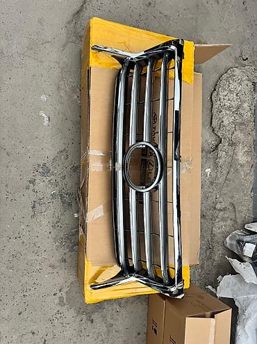 Решетки радиатора: Решетка радиатора Lexus Новый, Аналог — 1