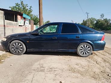 тико кузуп: Opel Vectra: 2001 г., 1.8 л, Автомат, Бензин, Лифтбек — 2