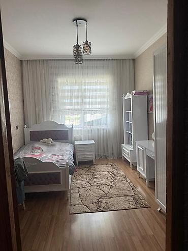 ofis ləvazimatları: Bakı, Yeni Yasamal, 4 otaqlı, Köhnə tikili, m. İnşaatçılar, 110 kv. m — 2