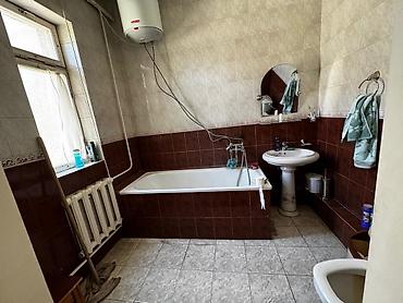 Продажа коттеджей и домов: 6 комнат и более, 605 м², 9 соток, Бишкек, Агентство недвижимости — 14