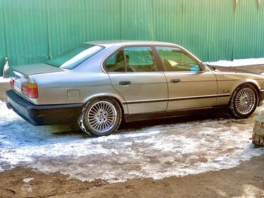 бмв 535: BMW 5 series: 1992 г., 2 л, Механика, Бензин, Седан