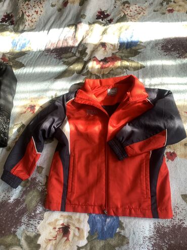 Верхняя одежда: Продаю детс куртки на мальчишек от 6-9 лет б/у в хорошем состоянии at lalafo.kg — 7 Верхняя одежда: Продаю детс куртки на мальчишек от 6-9 лет б/у в хорошем состоянии — 7