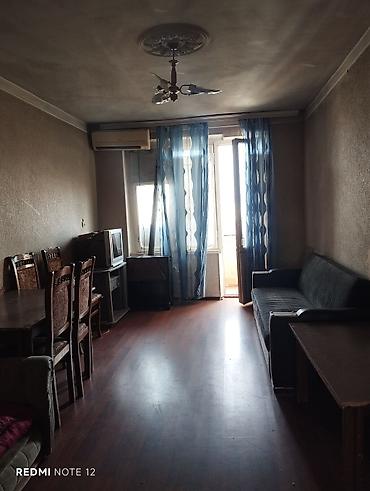 ramanıda kirayə ev: 2 otaqlı mənzil – mebel və məişət texnikası ilə Plan: - Geniş qonaq — 3