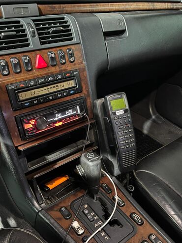 Mercedes-Benz: Mercedes-Benz E-Class: 1997 г., 4.3 л, Типтроник, Бензин, Седан — 8