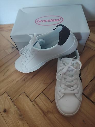 patike za kosarku nike: Graceland ženske patike – model sa natpisom “Love” Ug 23,5cm - Boja — 3