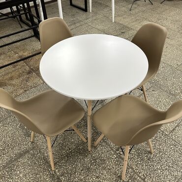 стол со стулом: Комплект стол и стулья Новый