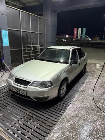 Daewoo: Daewoo Nexia: 2008 г., 1.6 л, Механика, Бензин, Седан