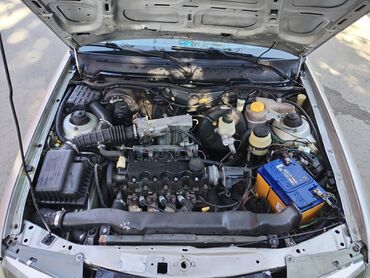 Daewoo: Daewoo Nexia sedan, gümüşü rəng. Kompakt və geniş salonlu şəhər — 5