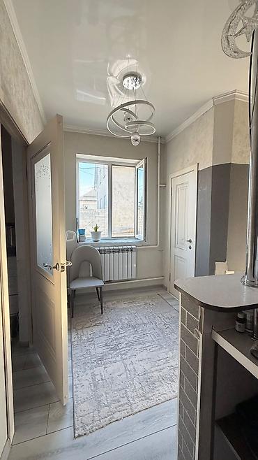 Продажа коттеджей и домов: 6 комнат и более, 210 м², 5 соток, Бишкек, Ак-Ордо ж/м Собственник — 18