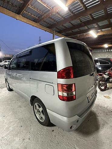 тойота ноах 2003: Toyota Noah: 2003 г., 2 л, Автомат, Бензин, Минивэн — 8