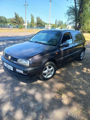 обмен на авто с доплатой: Volkswagen Golf: 1992 г., 1.8 л, Механика, Бензин, Седан